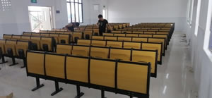 韶關(guān)烏逕鎮(zhèn)中心小學階梯排椅圖片